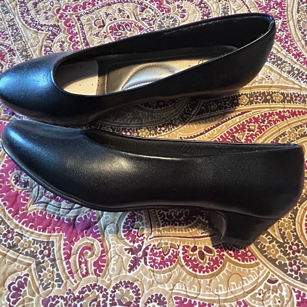 Women’s Shoes from Soft Styles